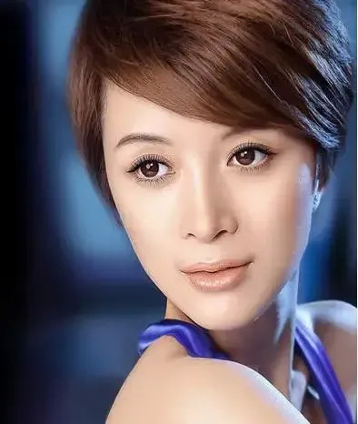 45亿身家的博纳老板,为何娶了前妻臧黎璐?原因让人心酸