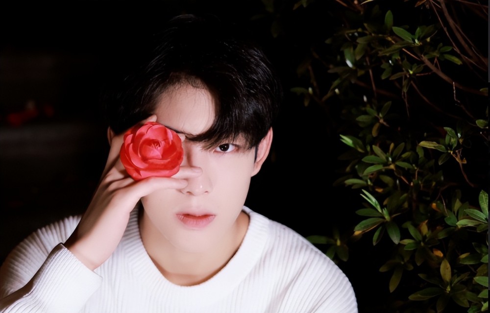 主播二辰一线做志愿者感染粉丝,纷纷为灾区捐款,这也