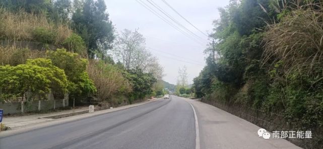 南部国道245大河至建兴段油路铺设完成