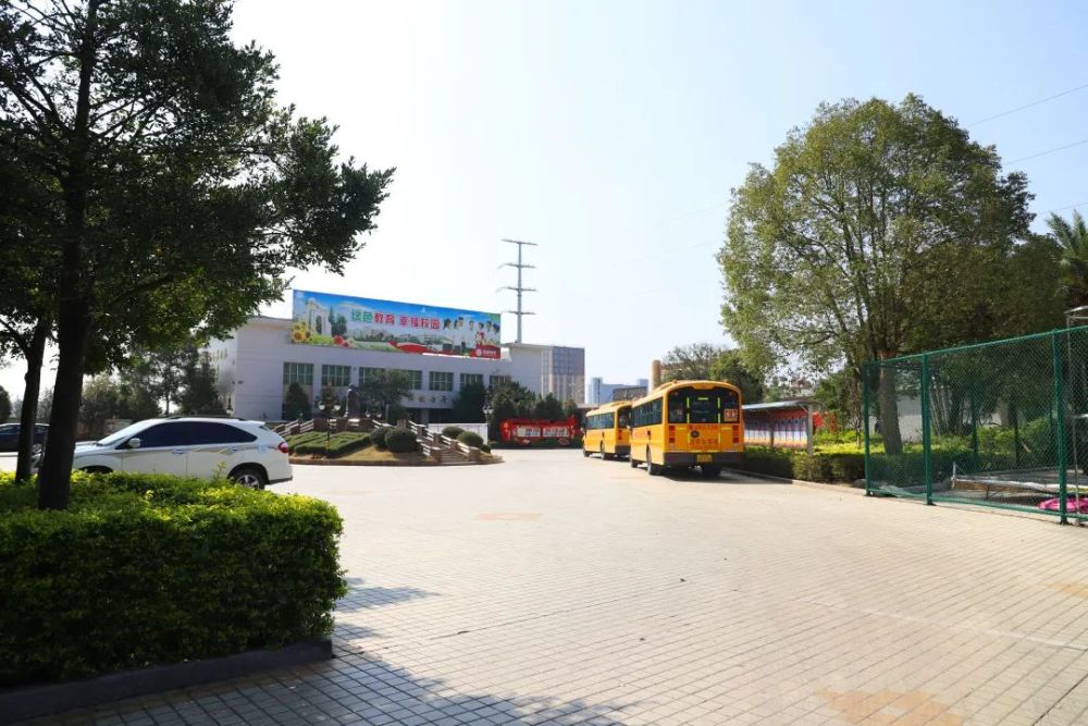 【辉煌61勤建】欢庆国庆节 喜迎二十大_腾讯新闻