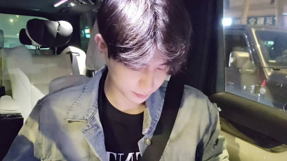 童锦程深夜拍大片，女嘉宾满脸惬意，46万网友为成片点赞（童锦程以前照片）