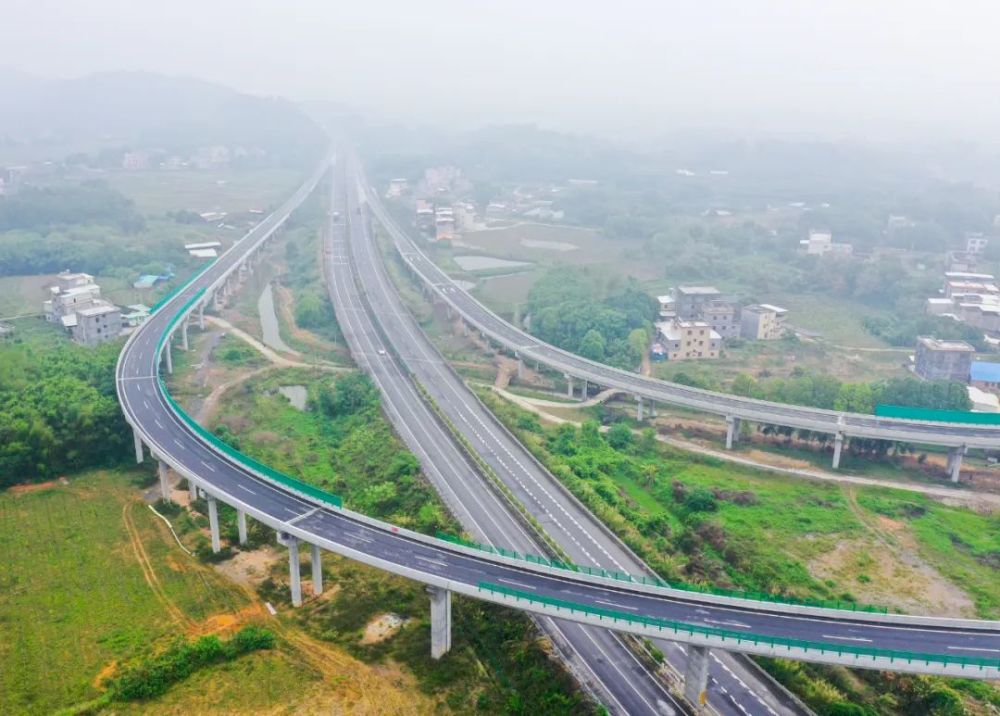 广湛高铁阳江段阳信高速阳江段38个重点交通项目集中攻坚