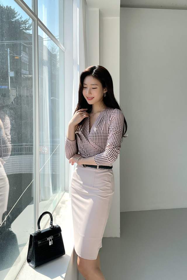 连衣裙的商务大片,各色ol风格连衣裙造型大赏_腾讯新闻