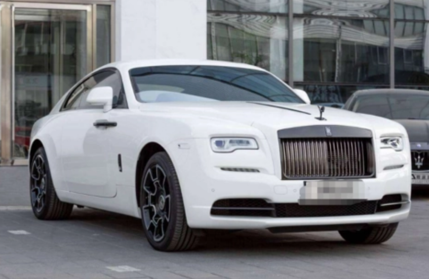 勞斯勞斯跑網約車 看到實車女子當場舉報 拿人當猴耍 天天看點