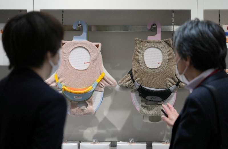 疫情期间需求增长，只在日本销售的“陪伴机器人”新店开业海底小纵队英语怎么说