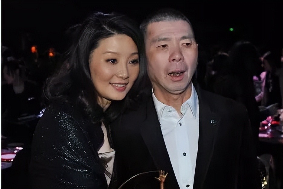 葛优和徐帆拍吻戏,冯小刚:投入点!葛优:刚子,这可是你老婆啊插图4