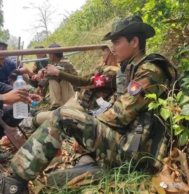 缅甸地方武装越来越趋向联合,6支武装联合袭击警局