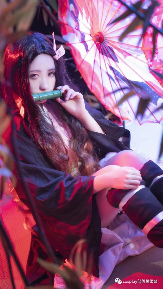 cos:鬼灭之刃灶门祢豆子cos正片@溯兮