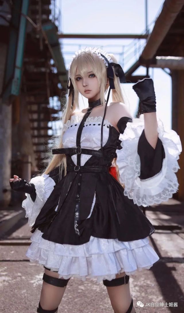 cos:死或生里的双马尾女仆玛丽罗斯