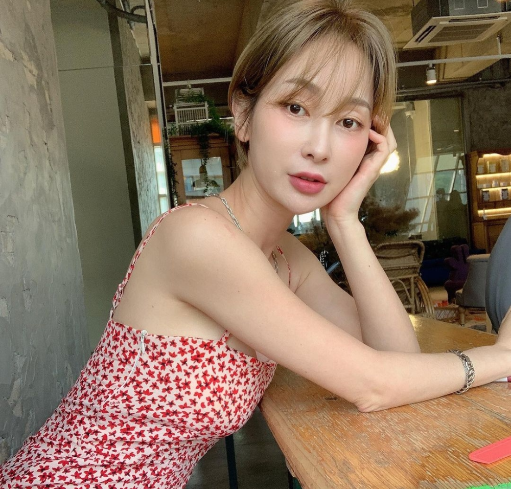 清冷小姐姐短发