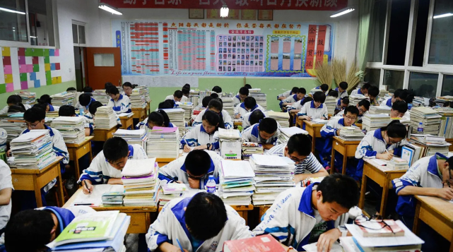 大学毕业才看出来 文科生 和 理科生 有差距 不止是一点点 毕业 文科生 高考 文科 理科 大学