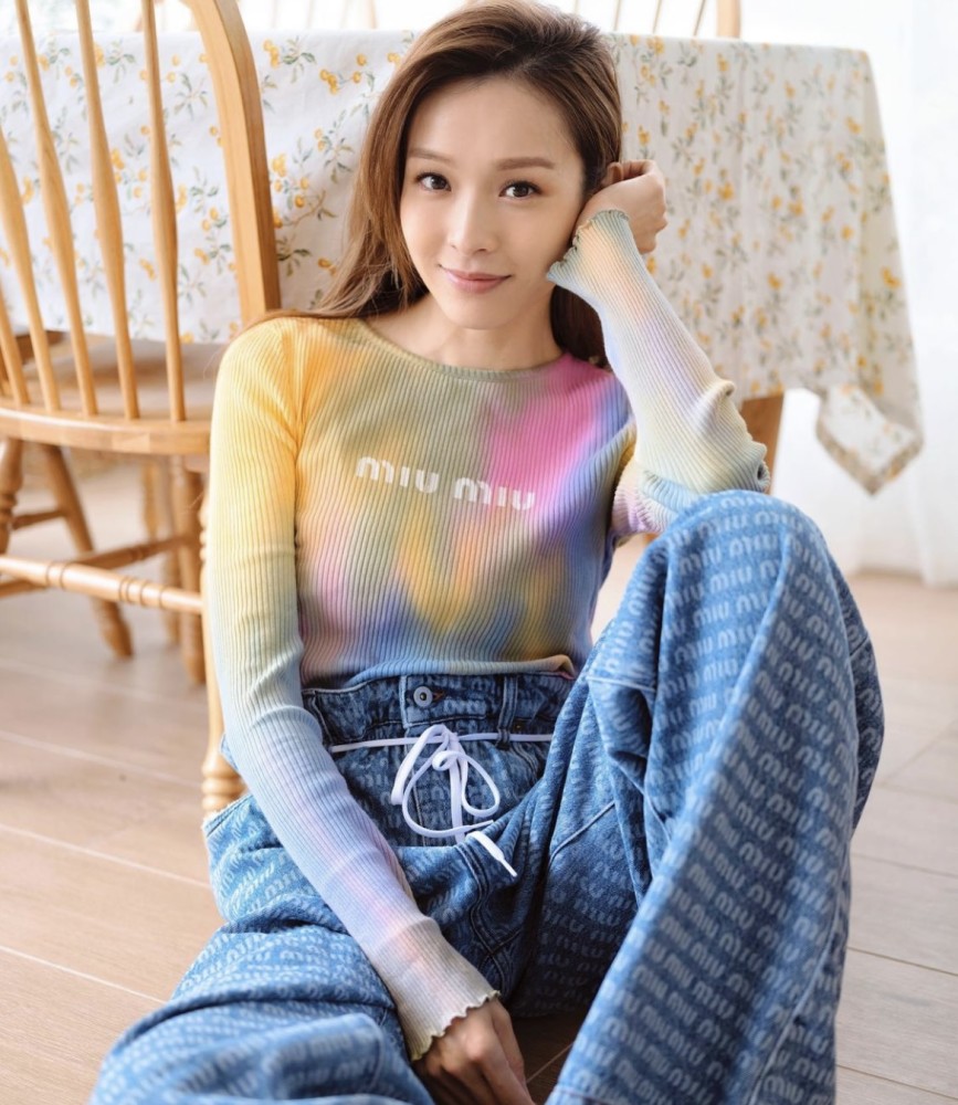 李佳芯入选全球百大美女,黄伟文入选百大型男,自认不配宣布退选插图