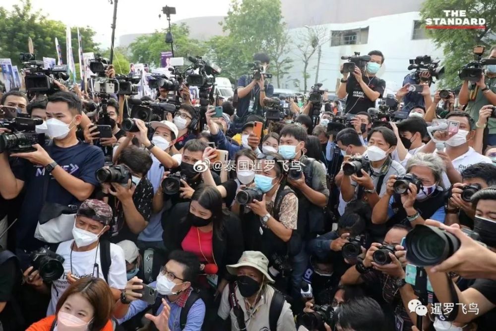 曼谷市长选举开跑，泰国新冠日增2.5万形势下，14名候选人路演照常举行墨墨背单词删除单词书
