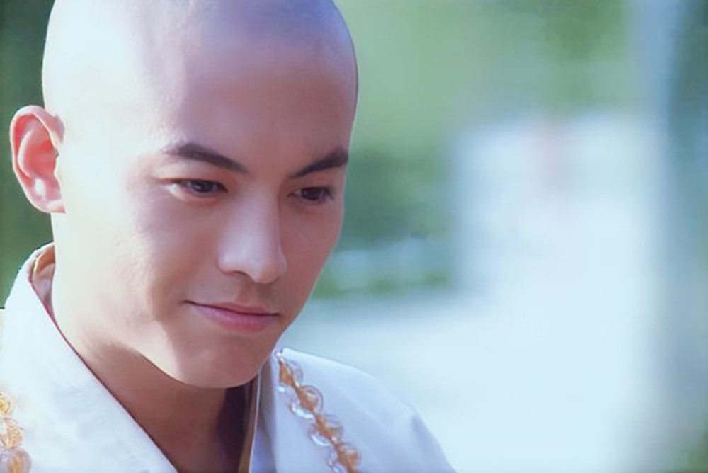 同是演和尚,怎么有人"人间真实",有人却长发胡茬一个也不落?插图23