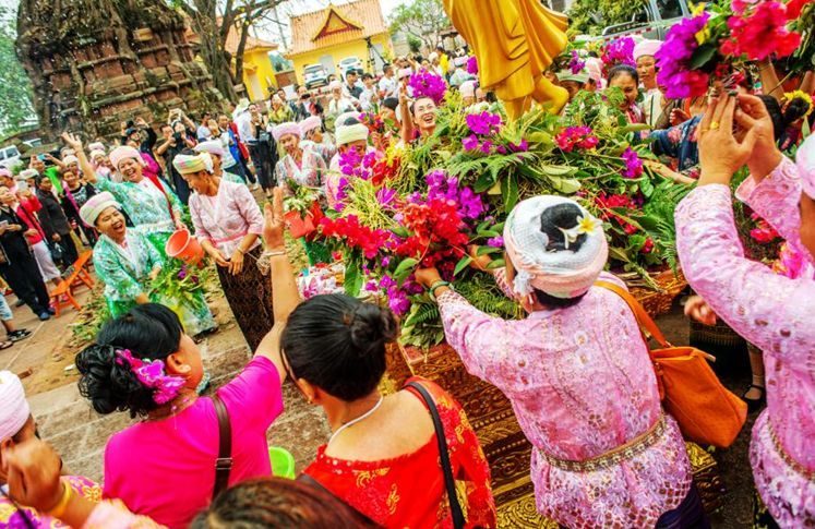 怒江怒族"仙女"节在怒江,每年农历3月15日至17日杜鹃花盛开时节,怒族