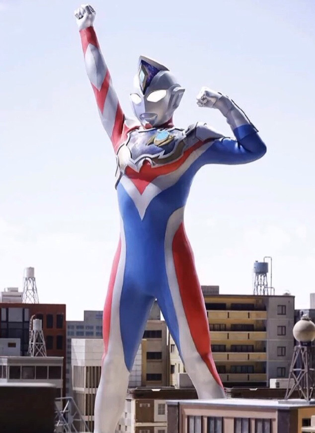 戴卡奥特曼变身动作被网友吐槽中二不及特利迦帅气