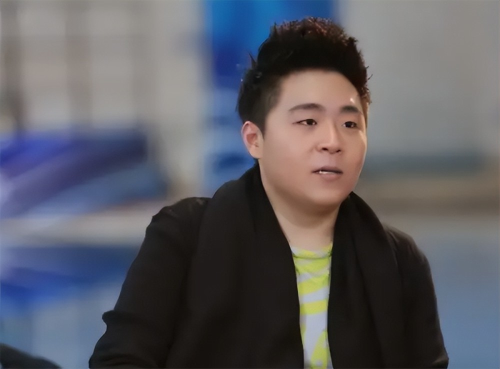 郝劭文愚人节求婚成功,演戏不成做带货,终成人生大赢家_腾讯新闻