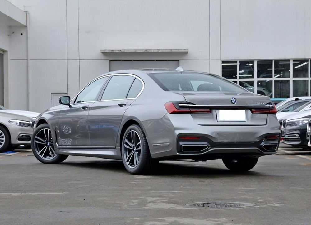 73万提了辆宝马730lim运动套装 开了2个月 车主一肚子话要说 腾讯新闻