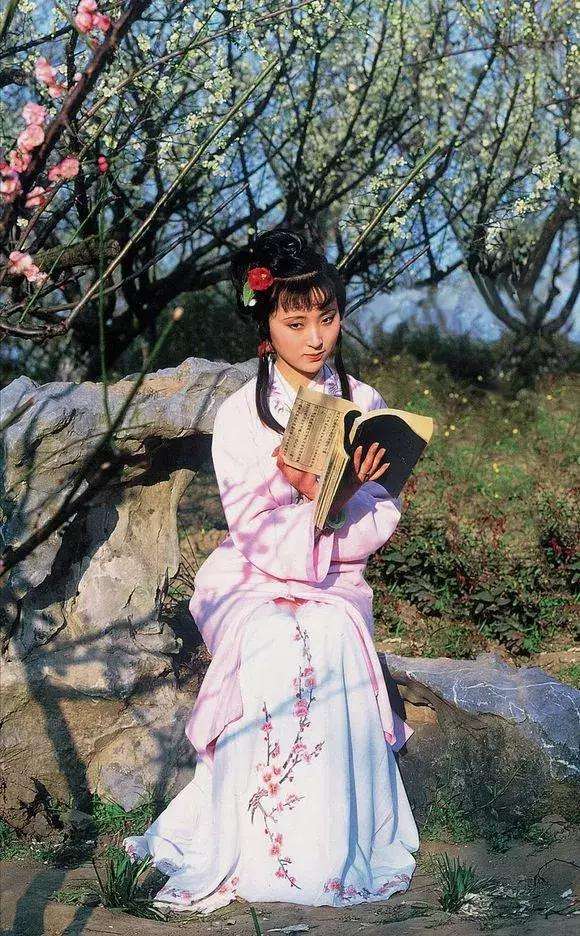 红学又一大发现,林黛玉的资产达三百金,最后这些钱到哪里去了?