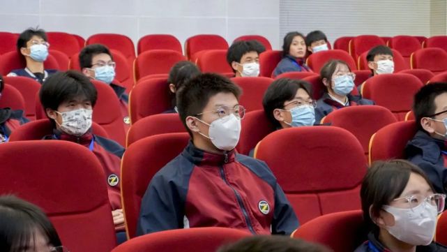 缅怀先辈,感恩生活——余姚市五职校开展2022年宁波余姚"我们的节日