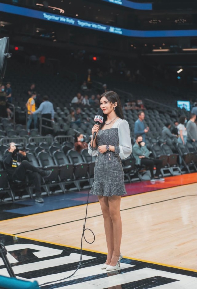 腾讯NBA女主播秋童图片