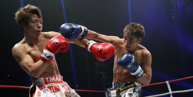 那须川天心打响赛事最后一战,遭狂轰,打得太艰难了!