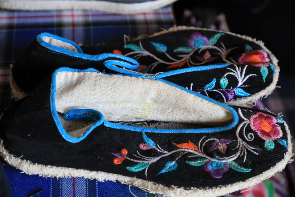 望谟布依族十二部古歌重现千年绝唱_腾讯新闻