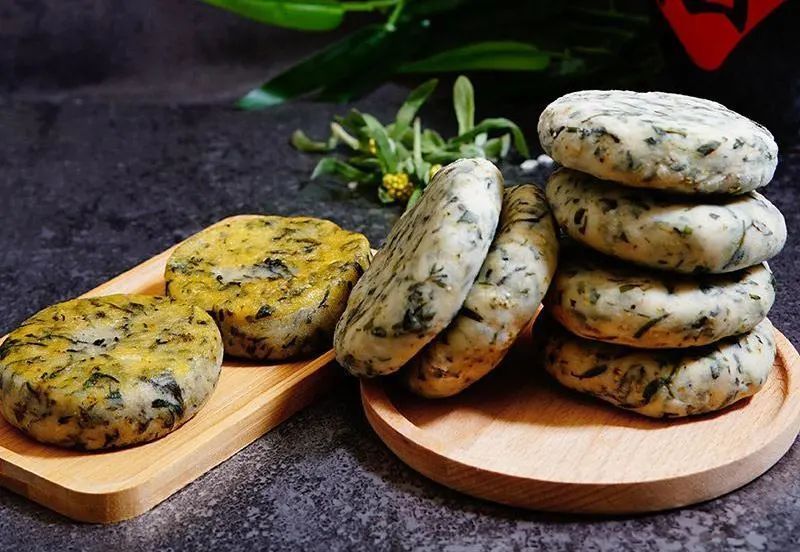 网络中国节清明丨贵州传统名小吃清明粑软糯清香季节限定