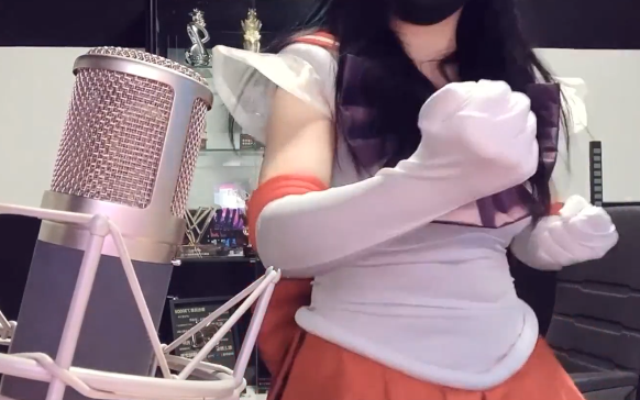 小团团cos美少女战士称自己想要做健身博主却被水友调侃成美少女壮士