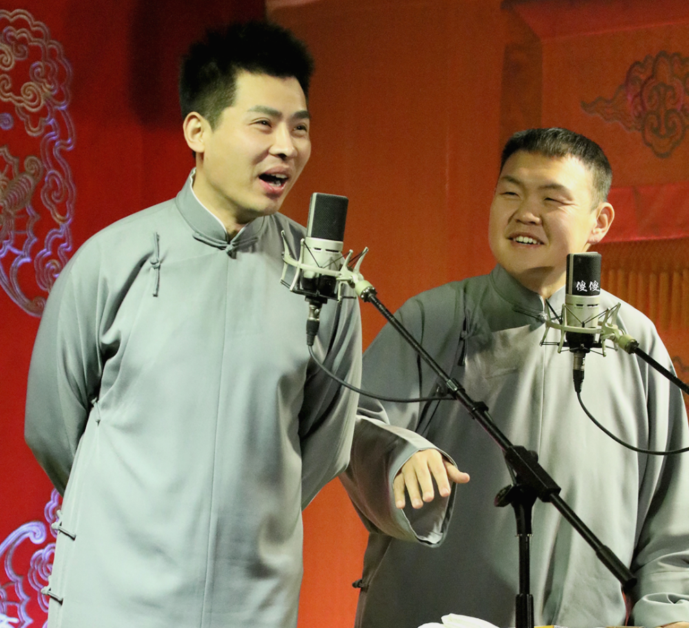 德云社演员做兼职是不是不务正业小龙给孙九芳过生日感动了一秒