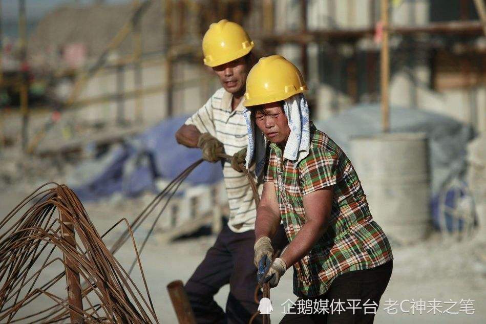 上海本地人口_侮辱外地人上海男被胖揍