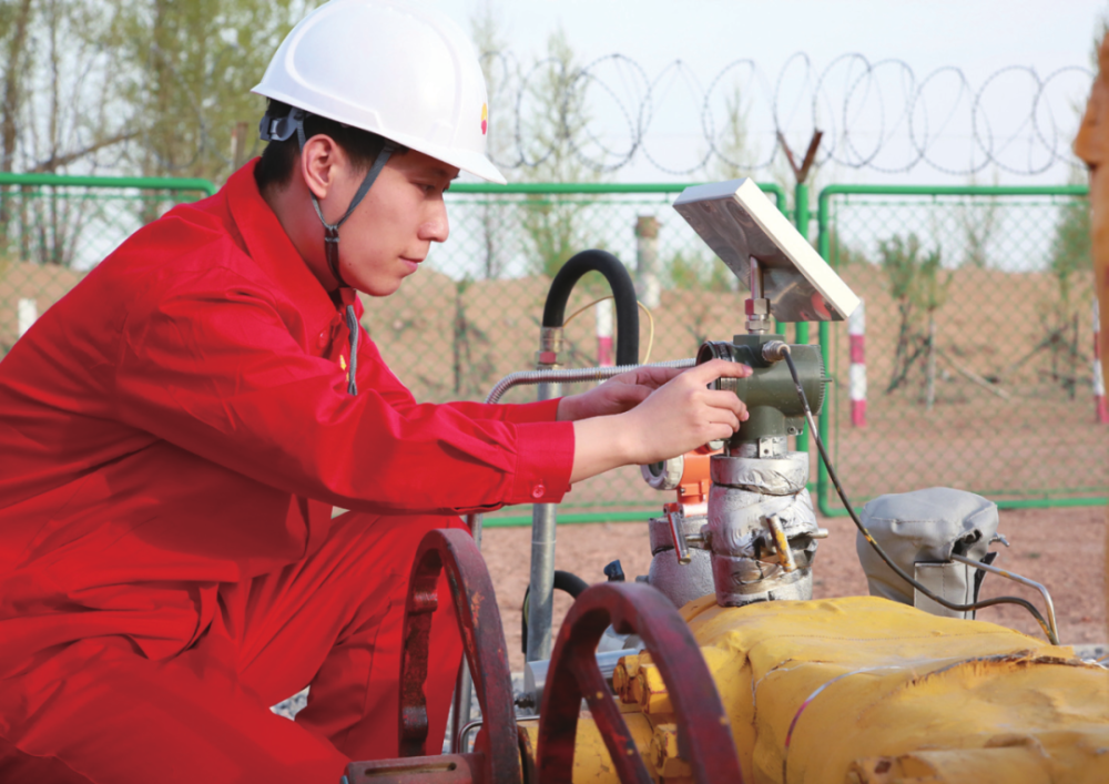 长庆油田青年员工王继鹏多采一方气多暖一家人