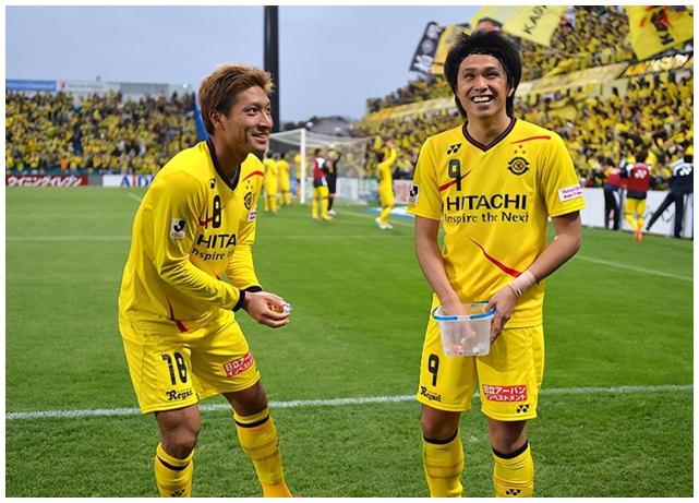 甲府风林上轮联赛客场0-0踢平了秋田蓝色闪电,球队在新赛季7场赛事中