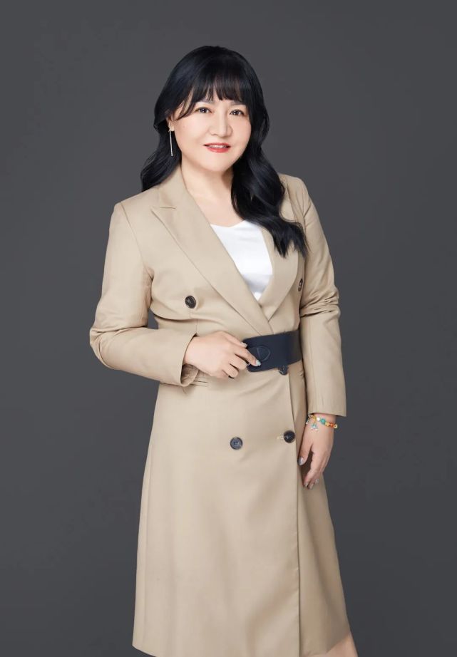 绿海花边×吴晓蕾丨广州国际轻纺城"时尚源创平台"大秀将起——2022