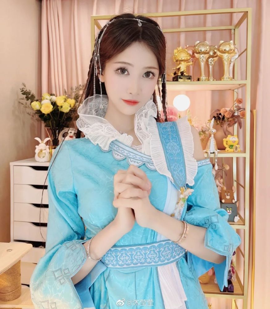 谁让胖虎家的莹莹太好看啦~没错~胖虎想和沐莹莹浪漫偶遇~想邂逅春日