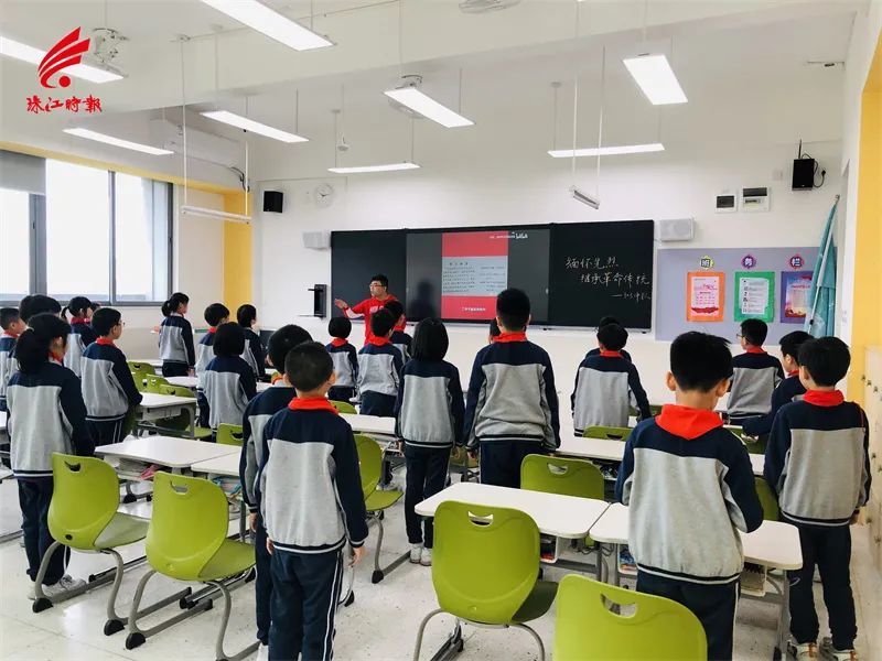 狮城中学小学部狮山镇教育发展中心文明工作负责人表示网上祭英烈活动