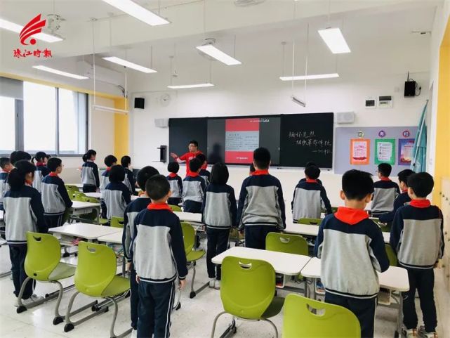 狮城中学小学部狮山镇教育发展中心文明工作负责人表示网上祭英烈活动