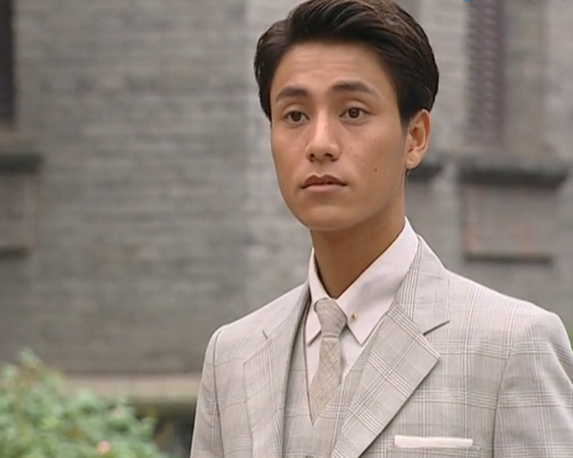 再看金粉世家:原来冷清秋和金燕西一个"贪财",一个"好色"