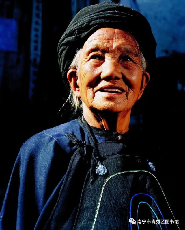 汉族老人(广西隆林各族自治县隆或镇三家寨).