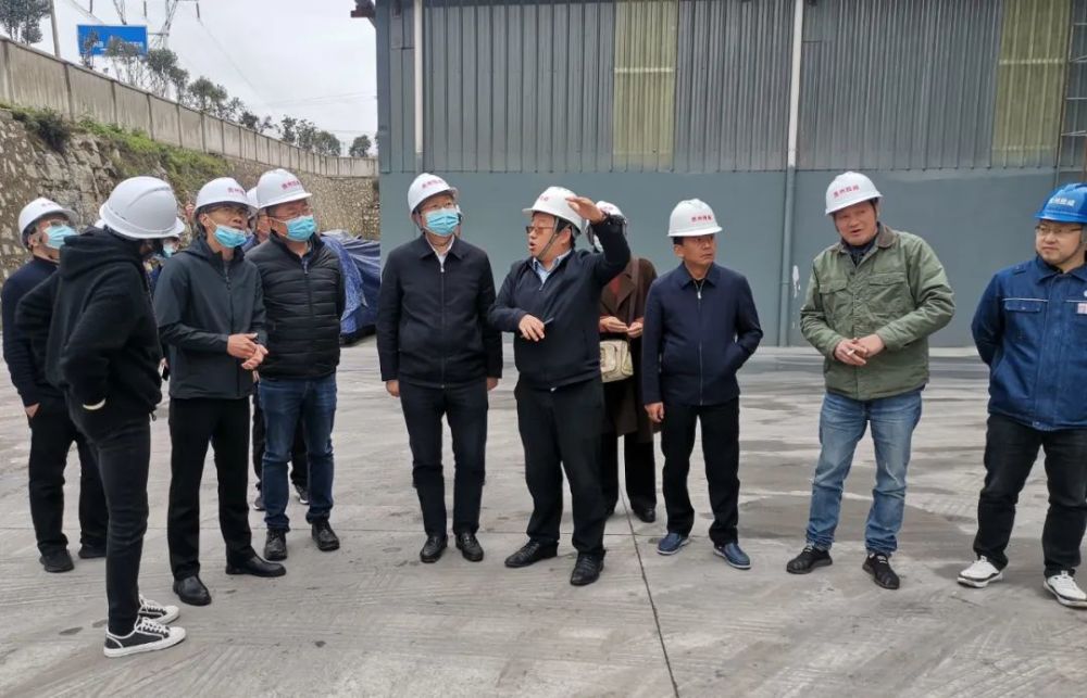 张先宝在签约仪式上讲话时说,禄劝有着丰富的矿产,水电,生态,旅游