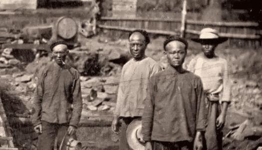 韶山上的小木匠，撒谎智救毛泽东，建国后主席给了他一项特殊任务南亚英语培训