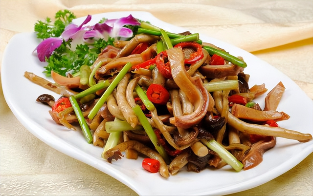 辣炒猪肚特好吃,香辣家常菜超下饭,全家都爱吃!_腾讯新闻