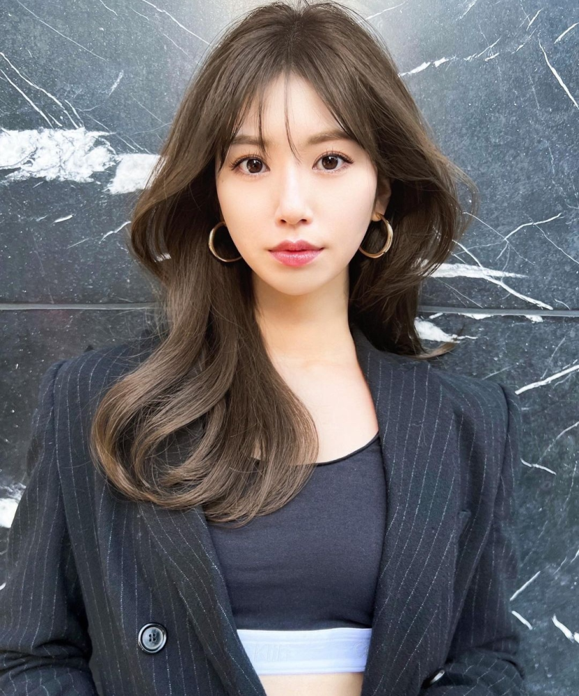 "女人味 职场发型"插图10