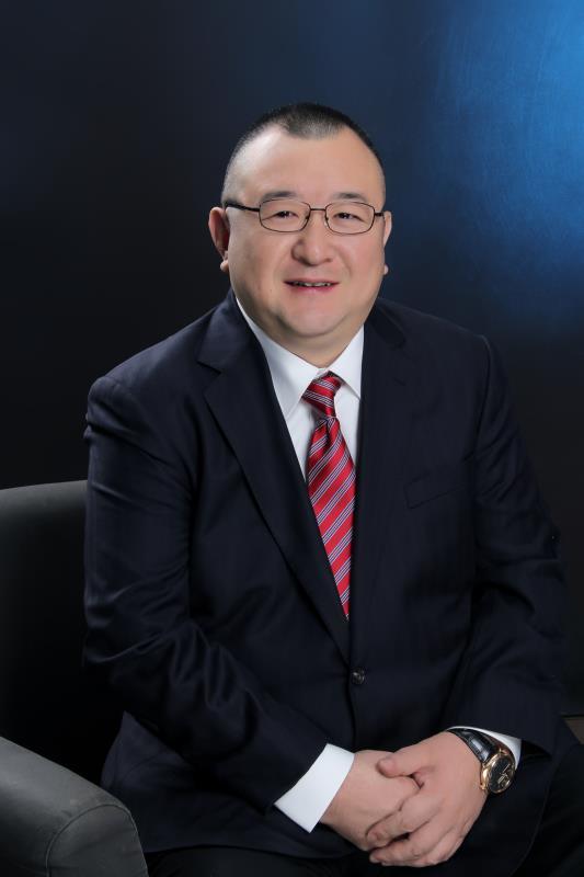 今正药业集团董事长闫伟把志愿服务纳入高中选修课