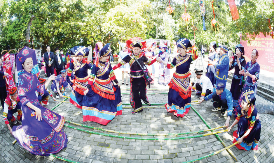 春暖花开歌嘹亮 多彩文化展魅力——2022年南宁市武鸣区“壮族三月三”民俗文化展示活动举行_腾讯新闻
