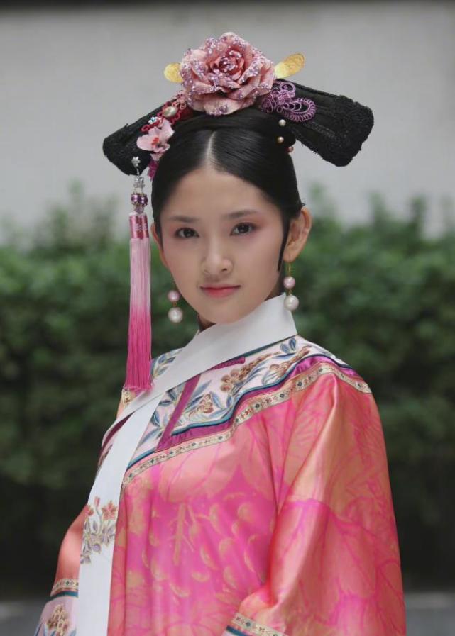 《甄嬛传》宫斗剧服化道的顶级配置,定妆照都能体现人物命运!