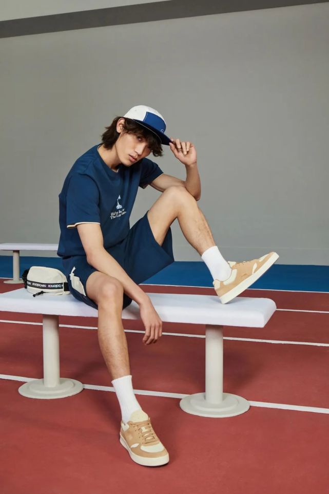 限量400 套的 nb 327 套装今天发售!还有更多入手机会!