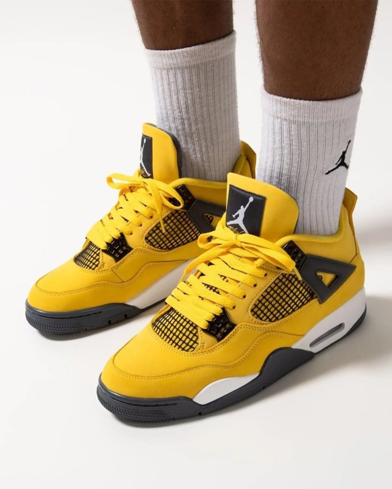 aj4没有一双便宜的倒闭配色现在都要两三千最贵一双市价秒杀倒钩aj1