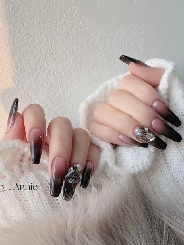 2022春夏最流行的几十款美甲全在这里了!