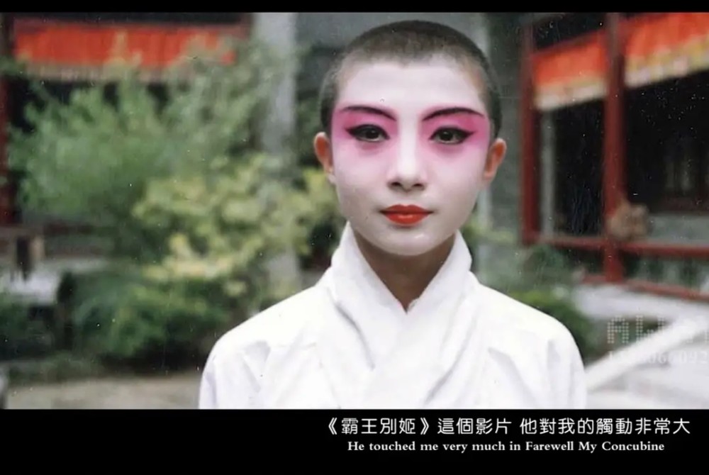 见状,马明威也"哇"的一声哭了起来,引得哄堂大笑.